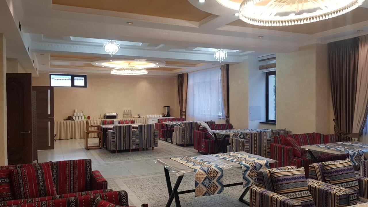 Nomad Hotel Bishkek Halal Exterior photo